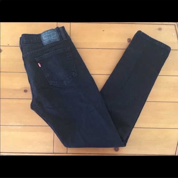 Levi’s - Picture 2 of 3